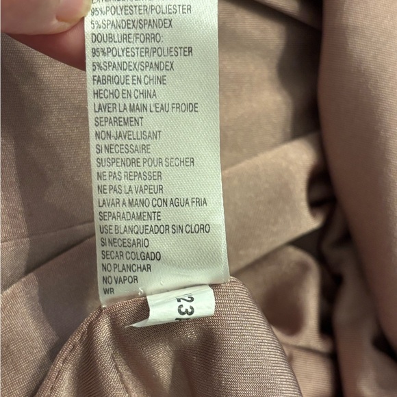 Tahari Nude Shimmer Fitted Boatneck 3/4 Sleeve Twist Waist Cocktail Dress, 2P - Picture 10 of 10